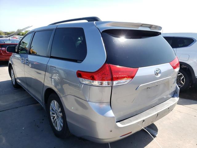 Photo 3 from auction – 2012 TOYOTA SIENNA XLE with VIN 5TDYK3DC1CS187379