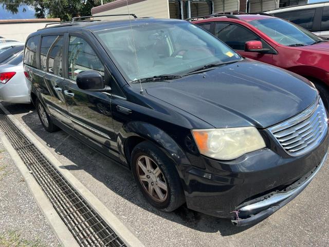 CHRYSLER TOWN & COU 2013 with VIN 2C4RC1BG9DR595103 - Photo from auction