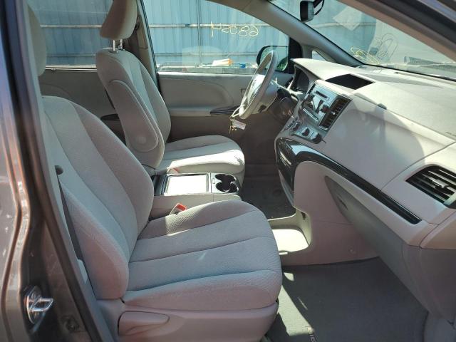 Photo 5 from auction – 2012 TOYOTA SIENNA LE with VIN 5TDKK3DC9CS256678