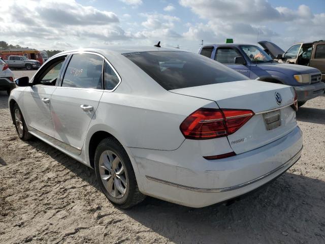 Photo 3 from auction – 2016 VOLKSWAGEN PASSAT S with VIN 1VWAS7A33GC054902