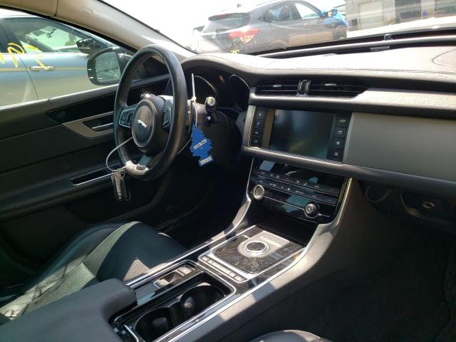 Photo 9 from auction – 2017 JAGUAR XF PRESTIG with VIN SAJBK4BV4HCY46727