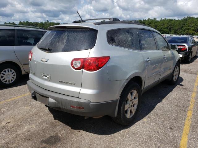 Photo 4 from auction – 2010 CHEVROLET TRAVERSE L with VIN 1GNLRFED1AS100266