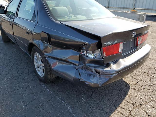 Photo 10 from auction – 2000 TOYOTA CAMRY LE with VIN 4T1BF22K8YU943772
