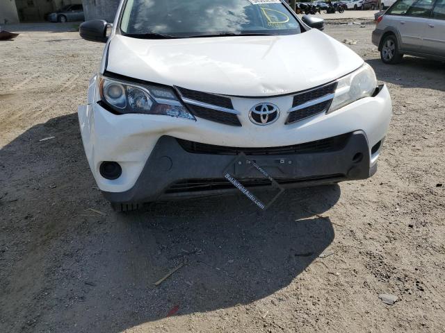 Photo 9 from auction – 2015 TOYOTA RAV4 LE with VIN JTMBFREV6FJ048265