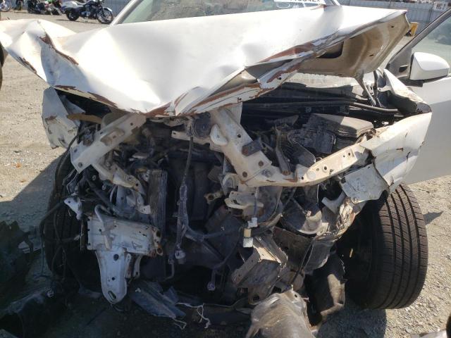 Photo 7 from auction – 2017 TOYOTA COROLLA LE with VIN 5YFBPRHE9HP572291