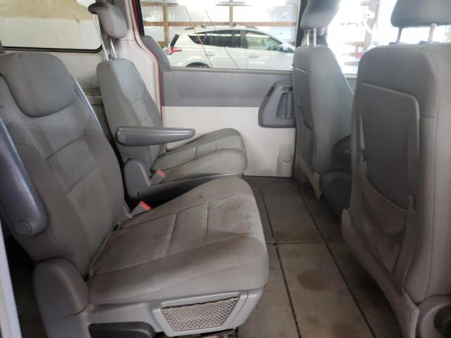 Photo 6 from auction – 2010 CHRYSLER TOWN & COU with VIN 2A4RR4DE0AR192404
