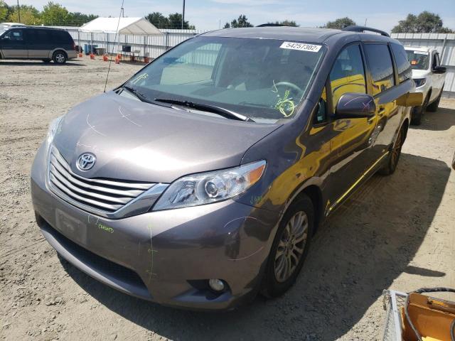 Photo 2 from auction – 2013 TOYOTA SIENNA XLE with VIN 5TDYK3DC6DS322616