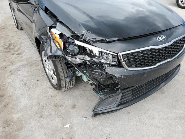 Zdjęcie 9 z aukcji – 2017 KIA FORTE LX z VIN 3KPFL4A72HE045383