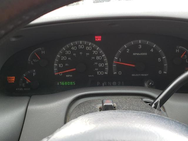 Photo 8 from auction – 2001 FORD F150 with VIN 2FTRF17W71CB03013