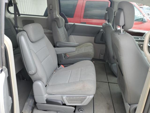 Photo 6 from auction – 2010 CHRYSLER TOWN & COU with VIN 2A4RR5D14AR310599