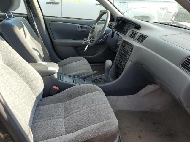 Photo 5 from auction – 2001 TOYOTA CAMRY CE with VIN JT2BG22KX10564683