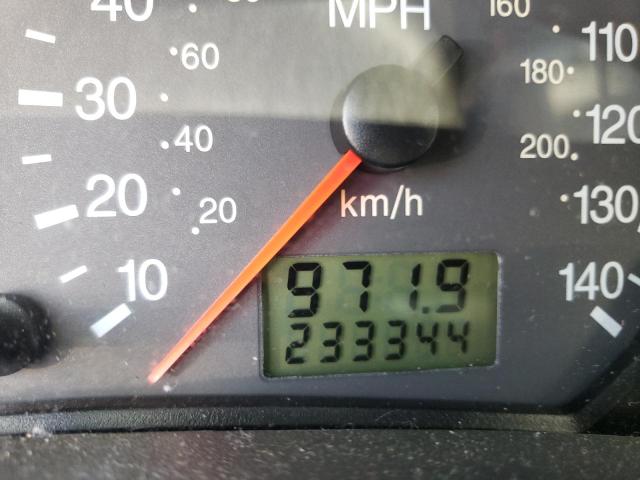 Photo 8 from auction – 2005 FORD FOCUS ZX4 with VIN 1FAFP34N75W199989