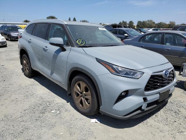 TOYOTA HIGHLANDER 2022 with VIN 5TDABRCH0NS546872 - Photo from auction