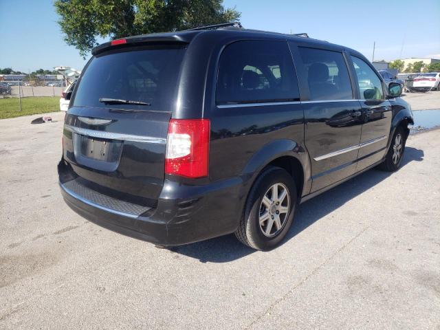 Photo 4 from auction – 2012 CHRYSLER TOWN & COU with VIN 2C4RC1BG1CR132984