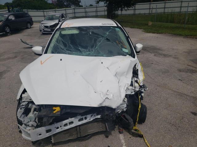 Photo 9 from auction – 2017 FORD FOCUS SE with VIN 1FADP3F25HL304366