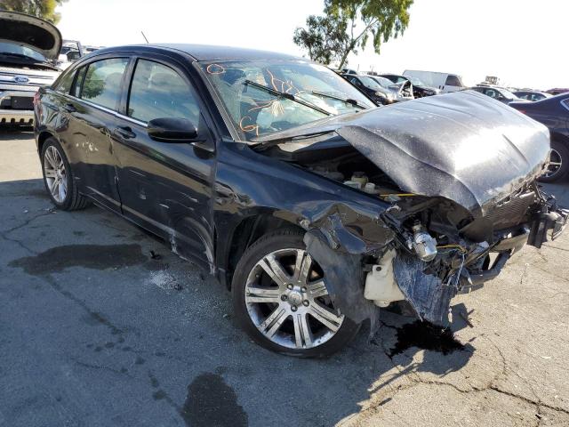 CHRYSLER 200 LX 2013 with VIN 1C3CCBAB1DN669925 - Photo from auction