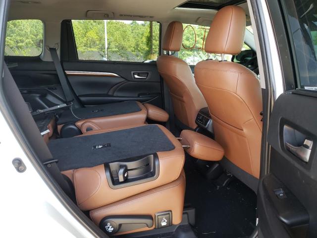 Photo 6 from auction – 2019 TOYOTA HIGHLANDER with VIN 5TDYZRFH1KS317828