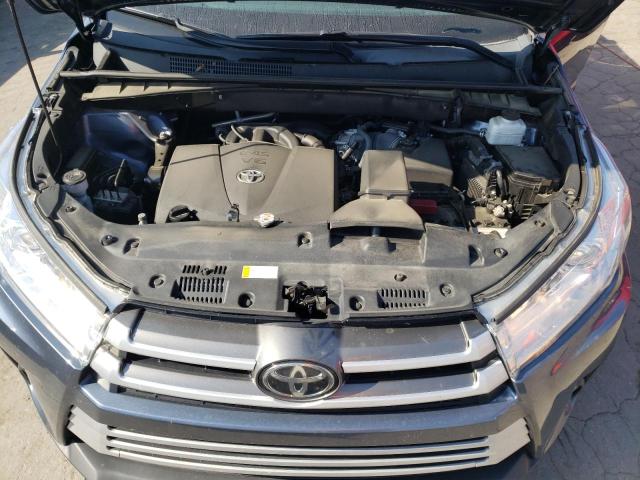 Photo 7 from auction – 2019 TOYOTA HIGHLANDER with VIN 5TDKZRFHXKS368749