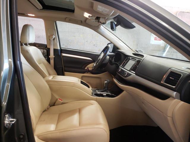Photo 5 from auction – 2018 TOYOTA HIGHLANDER with VIN 5TDJZRFH3JS868861