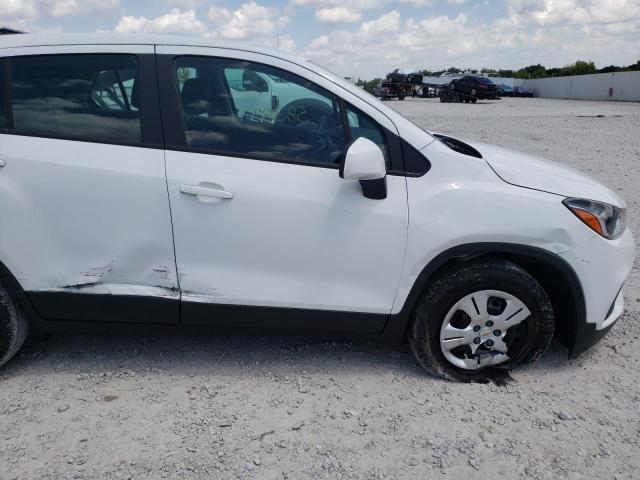Photo 9 from auction – 2017 CHEVROLET TRAX LS with VIN KL7CJKSB3HB073493