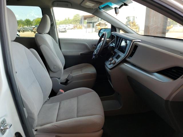 Photo 5 from auction – 2017 TOYOTA SIENNA with VIN 5TDZZ3DC4HS827219