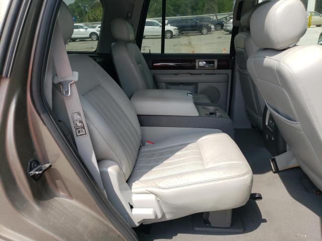 Photo 6 from auction – 2004 LINCOLN NAVIGATOR with VIN 5LMFU27RX4LJ06144