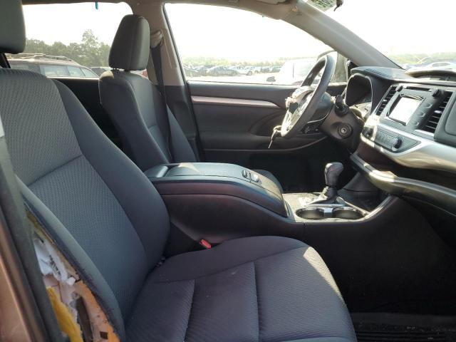 Photo 5 from auction – 2018 TOYOTA HIGHLANDER with VIN 5TDZARFH8JS035003