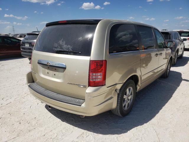 Photo 4 from auction – 2010 CHRYSLER TOWN & COU with VIN 2A4RR2D15AR436906