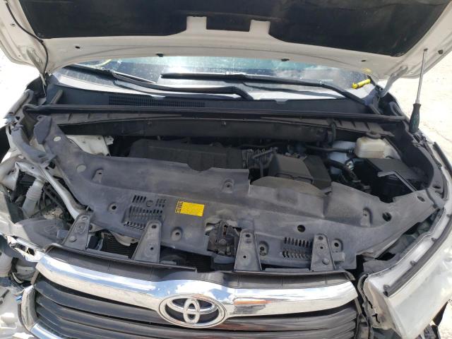Photo 7 from auction – 2016 TOYOTA HIGHLANDER with VIN 5TDKKRFH3GS183552