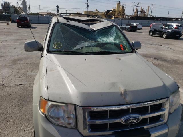 Photo 9 from auction – 2009 FORD ESCAPE LIM with VIN 1FMCU04G69KD01751