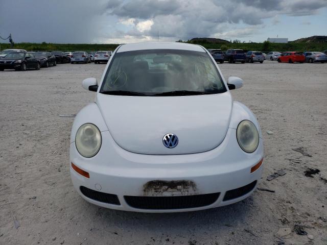 Photo 9 from auction – 2010 VOLKSWAGEN NEW BEETLE with VIN 3VWPW3AG6AM024776