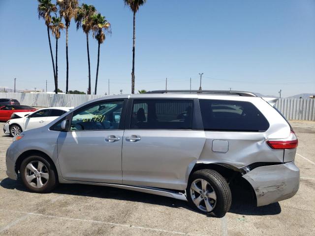 Photo 9 from auction – 2017 TOYOTA SIENNA LE with VIN 5TDKZ3DC0HS818583