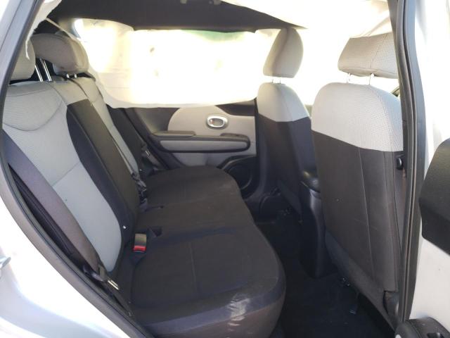 Photo 6 from auction – 2015 KIA SOUL with VIN KNDJN2A25F7747952