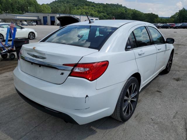 Photo 4 from auction – 2014 CHRYSLER 200 TOURIN with VIN 1C3CCBBB2EN197556