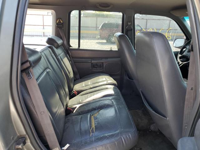 Photo 6 from auction – 2000 MERCURY MOUNTAINEE with VIN 4M2ZU66E2YUJ00309
