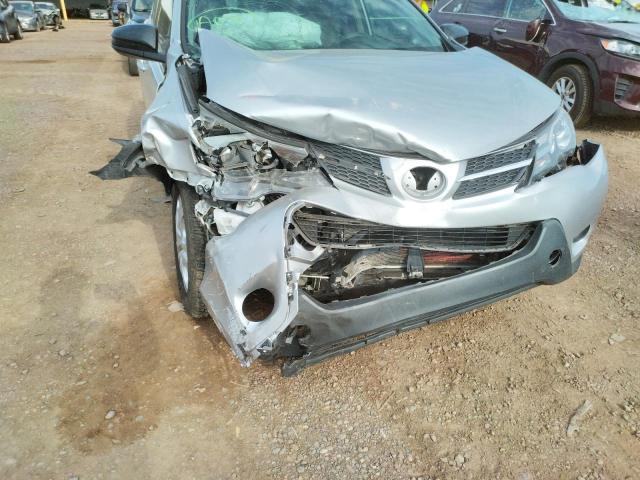 Photo 9 from auction – 2015 TOYOTA RAV4 LE with VIN JTMZFREV1FD077489