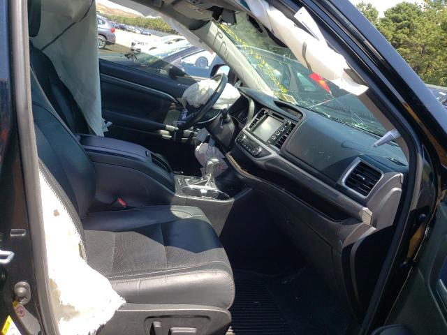 Photo 5 from auction – 2018 TOYOTA HIGHLANDER with VIN 5TDDZRFHXJS800053