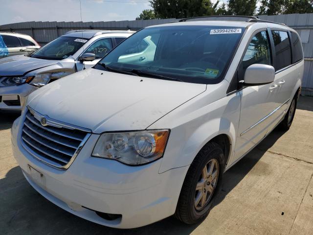 Photo 2 from auction – 2010 CHRYSLER TOWN & COU with VIN 2A4RR5D15AR158736