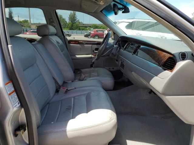 Photo 5 from auction – 2000 LINCOLN TOWN CAR E with VIN 1LNHM81W6YY856677