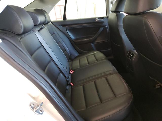 Photo 6 from auction – 2010 VOLKSWAGEN JETTA WOLF with VIN 3VWRJ7AJ5AM018736