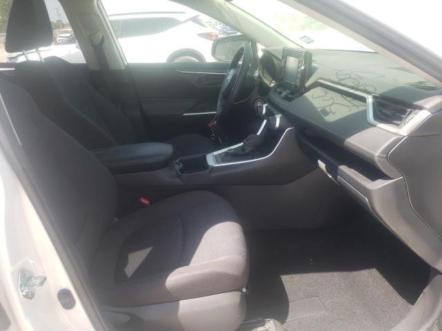Photo 5 from auction – 2022 TOYOTA RAV4 LE with VIN JTMLWRFV1ND141193