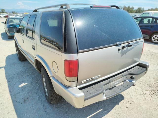 Photo 3 from auction – 2004 CHEVROLET BLAZER with VIN 1GNDT13X04K165880