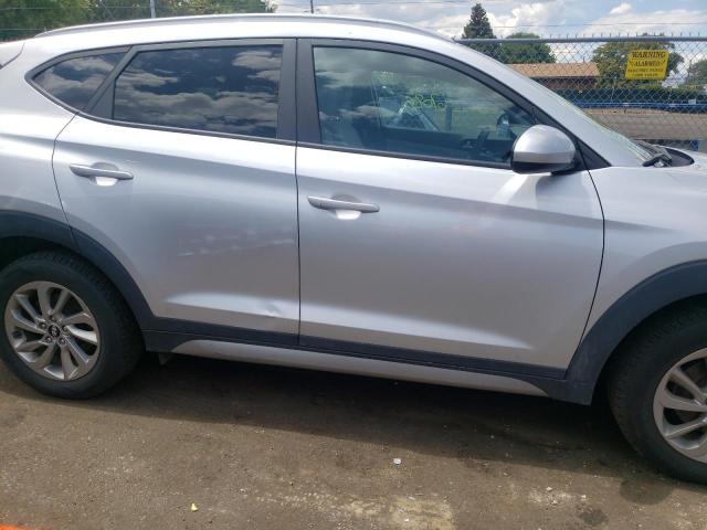 Photo 9 from auction – 2017 HYUNDAI TUCSON with VIN KM8J3CA42HU351507