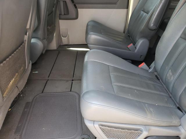 Photo 6 from auction – 2010 CHRYSLER TOWN & COU with VIN 2A4RR5D1XAR305407