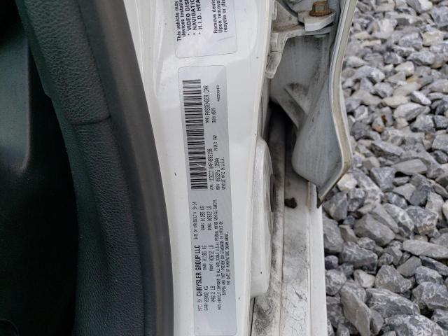 Photo 10 from auction – 2015 CHRYSLER 200 LIMITE with VIN 1C3CCCAB4FN592198