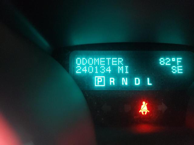 Photo 8 from auction – 2010 CHEVROLET TRAVERSE L with VIN 1GNLRFED1AS100266