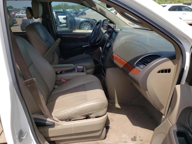 Photo 5 from auction – 2013 CHRYSLER TOWN & COU with VIN 2C4RC1BG2DR777144