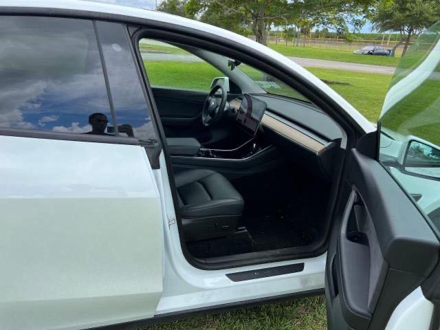 Photo 5 from auction – 2020 TESLA MODEL Y with VIN 5YJYGDEE8LF054632