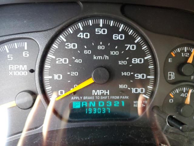 Photo 8 from auction – 2001 CHEVROLET SUBURBAN K with VIN 3GNFK16TX1G229169