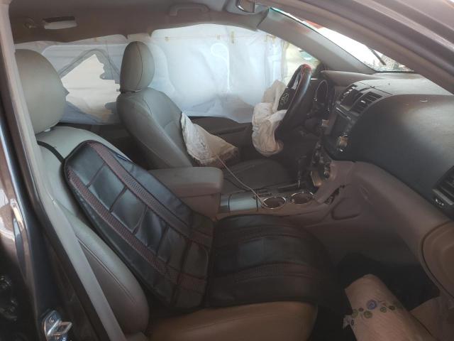 Photo 5 from auction – 2012 TOYOTA HIGHLANDER with VIN 5TDZA3EH2CS018425